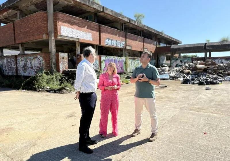 Noticias de Cantabria | El Cántabro | Fin a una herida industrial en la costa: el Gobierno de España demolerá la antigua SIMSA en Pontejos y restaurará medioambientalmente la zona