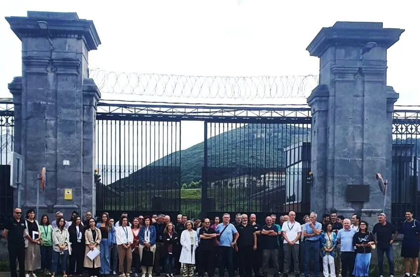  “Una agresión cada 16 horas”: trabajadores de El Dueso alzan la voz contra la violencia en las cárceles españolas
