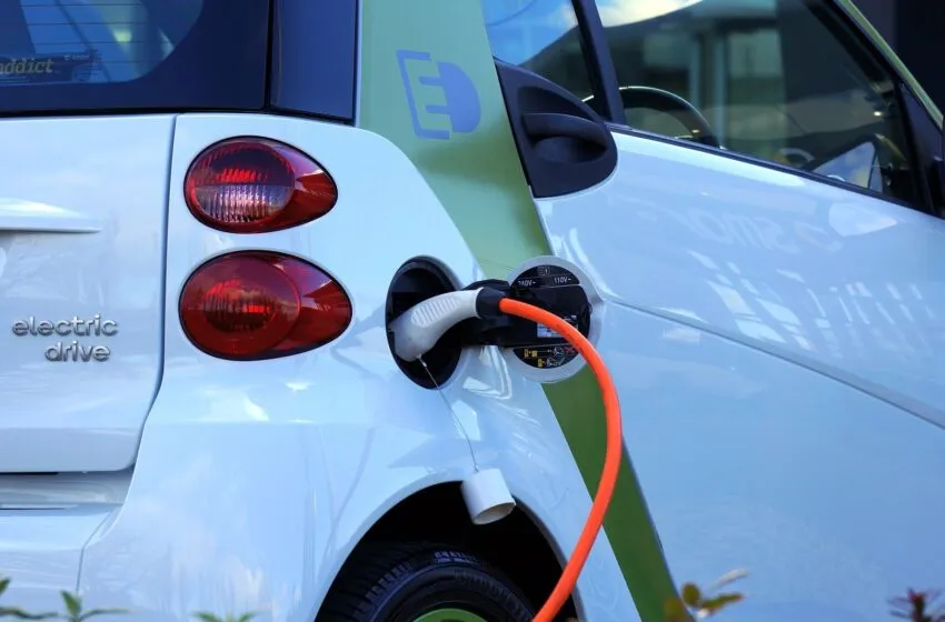 Cantabria redobla su apuesta por la movilidad sostenible con una convocatoria del Plan Moves III de más de 4,6 millones para financiar vehículos eléctricos y puntos de recarga