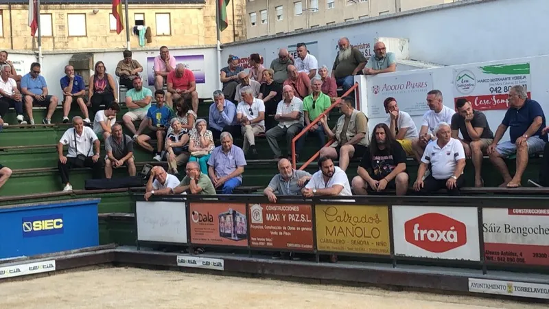 El Gobierno de Cantabria se suma al 90 aniversario de la Peña Bolística de Torrelavega y refrenda su compromiso con la promoción de este deporte autóctono