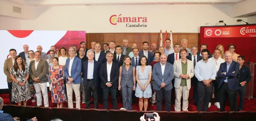 Noticias de Cantabria | El Cántabro | Buruaga reconoce la contribución de las empresas centenarias como "gran motor" del desarrollo de Cantabria