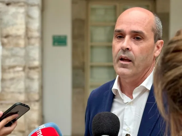 «Es repugnante el manoseo y uso partidista que hace el PSOE de las instituciones», afirma el PP tras el nombramiento de Casares