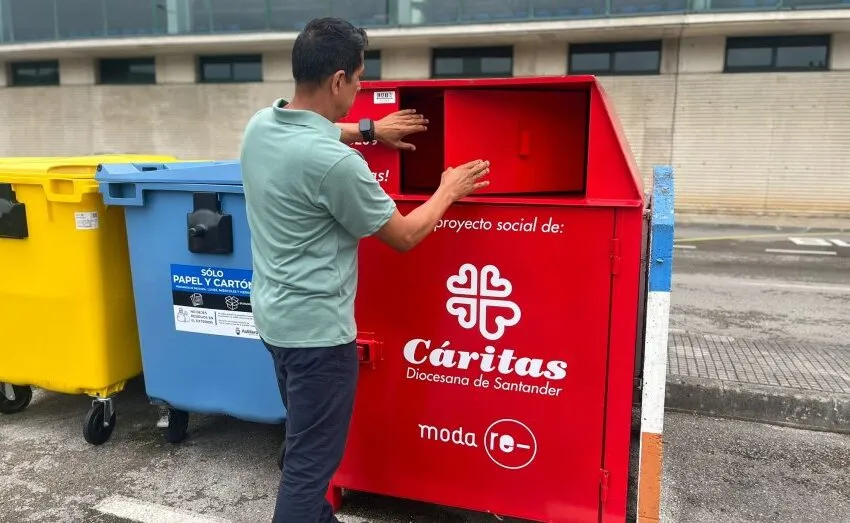  ASTILLERO Y GUARNIZO RECOGEN MÁS DE 58.000 KG DE ROPA USADA EN 2024 PARA SU REUTILIZACIÓN SOLIDARIA