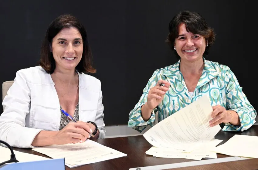 Ayuntamiento y Café Dromedario colaboran para potenciar los conciertos de la Plaza Porticada