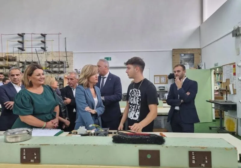 Noticias de Cantabria | El Cántabro | Impulso histórico a la FP en Cantabria. El Gobierno destina 14,8 millones para formar a trabajadores y apoyar a pymes