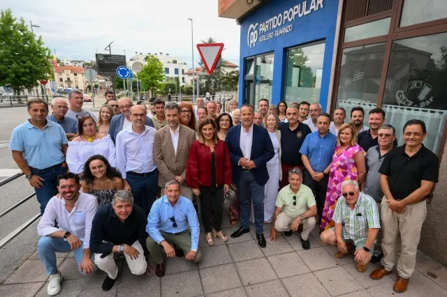 Buruaga inaugura la nueva sede del Partido Popular de Astilllero-Guarnizo