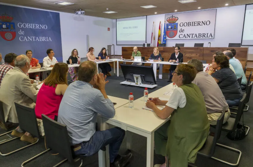 Noticias de Cantabria | El Cántabro | Cantabria exige el cese o la dimisión del secretario de Estado de Medio Ambiente por hacer público “su” informe sexenal del lobo sin estar tratado ni aprobado en Conferencia Sectorial
