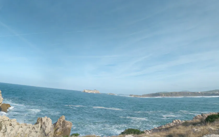 Continúa sin éxito la búsqueda del pescador desaparecido frente a la costa de Suances