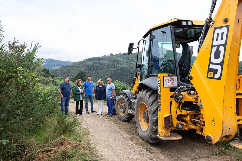 Noticias de Cantabria | El Cántabro | Susinos reitera el compromiso del Gobierno de Cantabria por adecuar las infraestructuras agrarias para dinamizar el desarrollo rural de la región