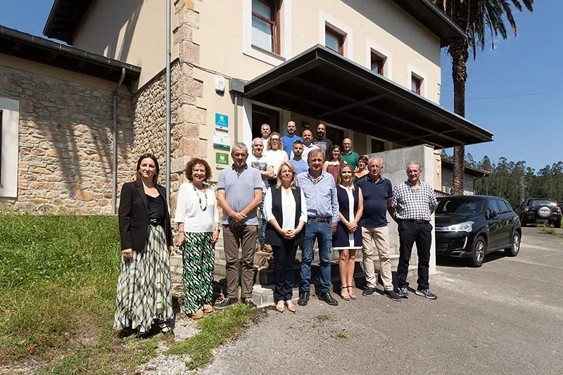 Noticias de Cantabria | El Cántabro | Susinos asiste a la firma de 12 proyectos para emprendedores autónomos a través del Grupo de Acción Local Saja-Nansa