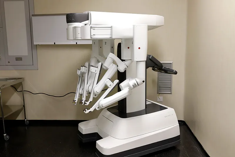 Noticias de Cantabria | El Cántabro | El Servicio de Cirugía Maxilofacial de Valdecilla se incorpora al programa de cirugía robótica