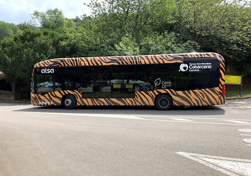  El Parque de la Naturaleza de Cabárceno activa el servicio gratuito de ‘ecobús’ hasta el 15 de septiembre