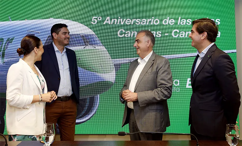 Noticias de Cantabria | El Cántabro | El Gobierno de Cantabria y Binter celebran cinco años de colaboración comercial