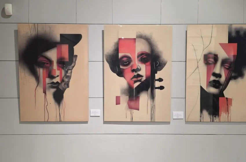 Últimos días para visitar las exposiciones de Pepe Santamaría, ChiArt y Javier Samaniego en Comillas