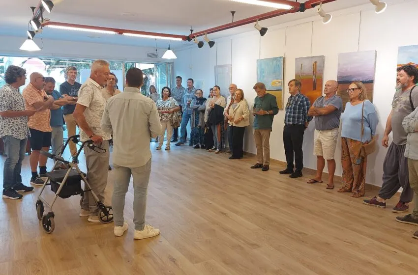 Enrique Ruiz de Villa expone en la Sala “Algas” su muestra pictórica Ave Fénix