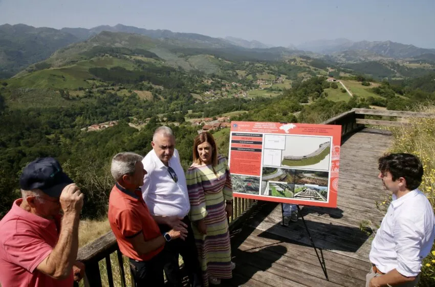 Buruaga visita el mirador de Rábago tras su licitación en cerca de 355.000 euros