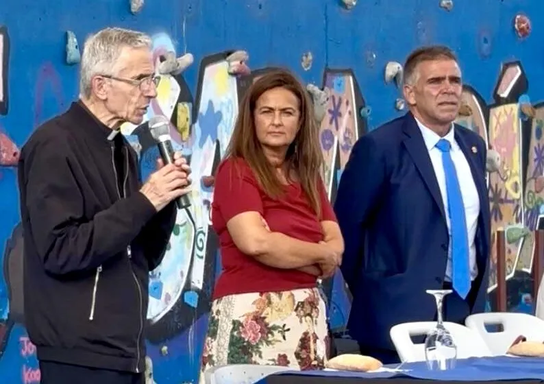 Noticias de Cantabria | El Cántabro | El Gobierno de Cantabria se suma al Homenaje a los Mayores en Argoños y destaca su labor como "pilar en el que todos debemos apoyarnos"