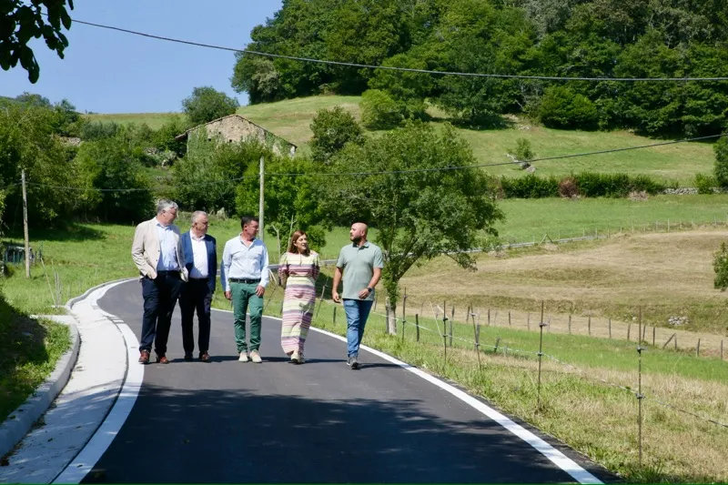 Noticias de Cantabria | El Cántabro | Buruaga inaugura la mejora del acceso a Cires que garantiza su conexión con la red autonómica de carreteras "en condiciones óptimas"