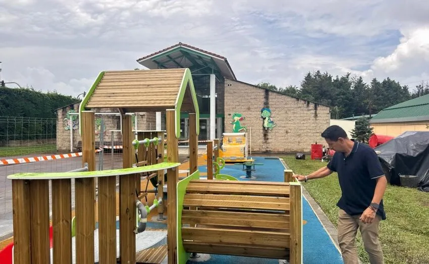 COMIENZA LA RENOVACIÓN DEL PARQUE INFANTIL DEL PARVULARIO FERNANDO DE LOS RÍOS