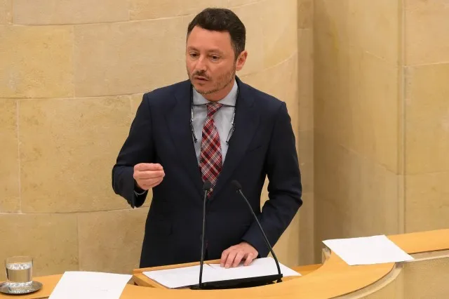 Noticias de Cantabria | El Cántabro | “El decreto que regula las viviendas turísticas es necesario, largamente esperado y negociado con los agentes del sector”, replica el PP a la oposición