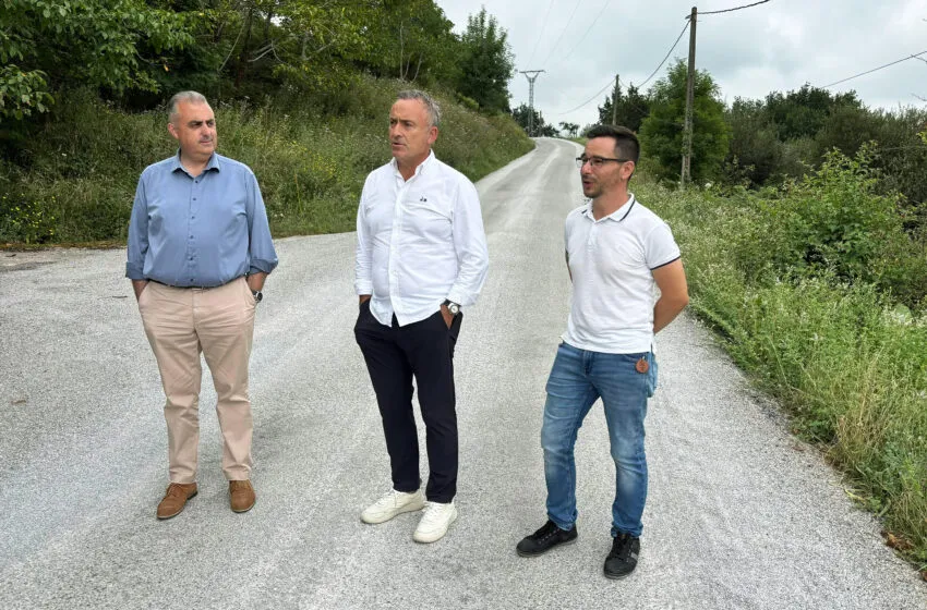 Noticias de Cantabria | El Cántabro | Fomento realiza obras de conservación y mantenimiento en varios tramos de acceso a los montes Busampiro, en Liérganes, con una inversión de casi 75.000 euros
