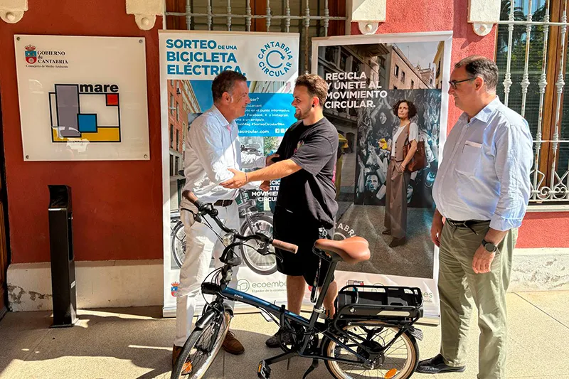 Noticias de Cantabria | El Cántabro | El Gobierno destaca la alta participación de la ciudadanía en la campaña 'Movimiento Imparable' para sensibilizar sobre la importancia del reciclaje de envases ligeros