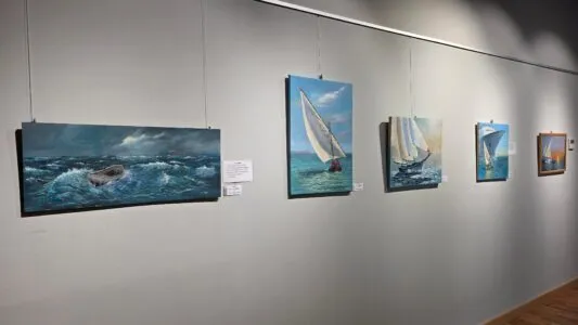 Noticias de Cantabria | El Cántabro | Samaniego concluyó en Comillas su exposición de paisajes y marinas inspirados en su experiencia vital y sus viajes