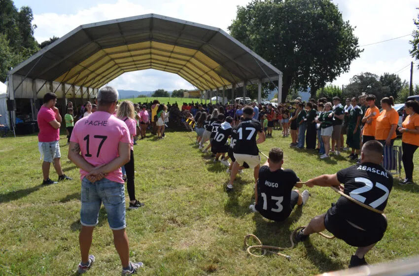  Las Fiestas de la Virgen de Valencia celebran este sábado el Día de las Peñas #Piélagosentretodos y la tradicional Procesión de la Luz