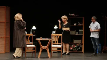 Noticias de Cantabria | El Cántabro | La compañía Tela Marinera inaugura en Vioño el Ciclo de Otoño con la obra El Inconveniente