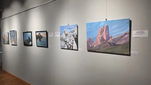 Noticias de Cantabria | El Cántabro | Samaniego concluyó en Comillas su exposición de paisajes y marinas inspirados en su experiencia vital y sus viajes