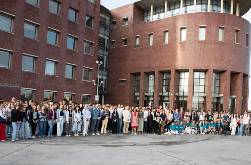 Noticias de Cantabria | El Cántabro | Los 383 estudiantes de intercambio, los primeros en llegar al campus de la Universidad de Cantabria en el curso 2025-2026