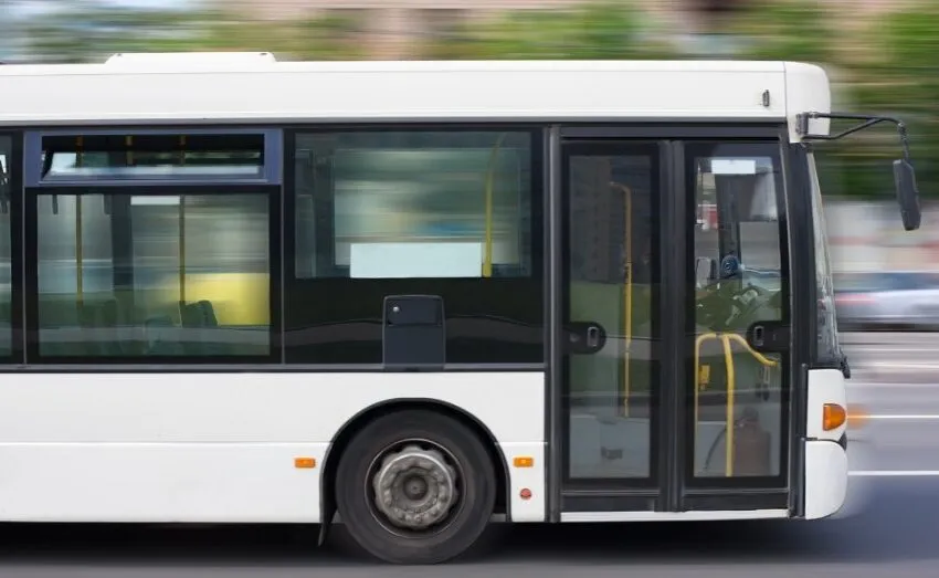 ASTILLERO ABRE EL PLAZO PARA SOLICITAR LAS AYUDAS DE TRANSPORTE PARA EL CURSO 2025/2026