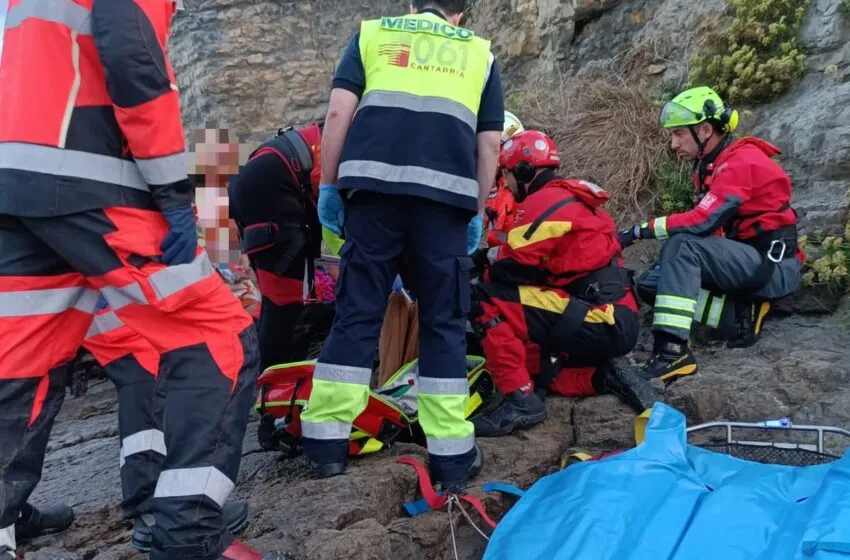 Herido un varón tras caer en una zona acantilada de Miengo