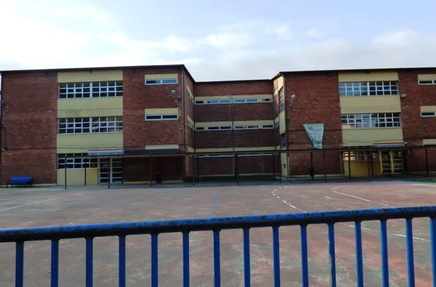  Denuncian la manipulación de notas en el colegio Juan de la Cosa de Santoña