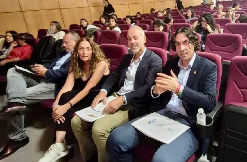  Silva apuesta por concienciar sobre la dislexia «no como una barrera al talento, sino como un reto en el acceso al conocimiento»