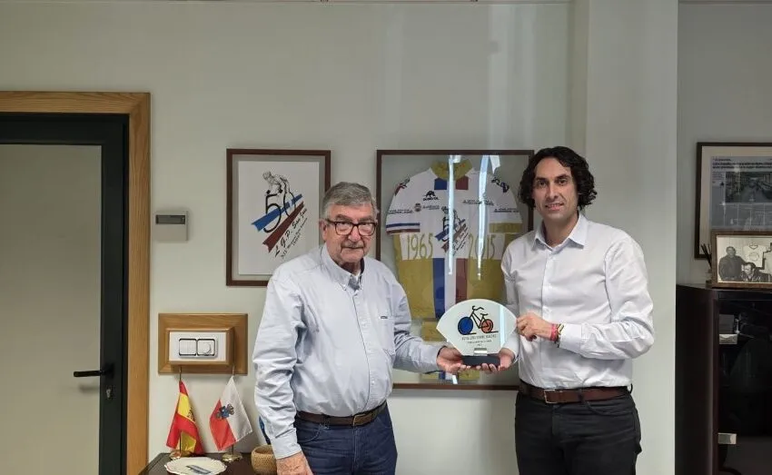  EL CLUB CICLISTA FEDERICO COBO, EMBAJADOR DE ‘ASTILLERO SOBRE RUEDAS’ 2025