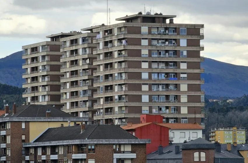 Noticias de Cantabria | El Cántabro | El Ayuntamiento de Torrelavega concede 51.764 euros en ayudas para la mejora de fachadas y edificios catalogados