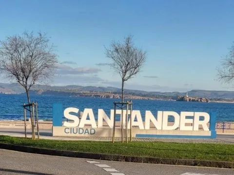 Noticias de Cantabria | El Cántabro | El Ayuntamiento retirará el cartel de Santander en El Sardinero por mantenimiento