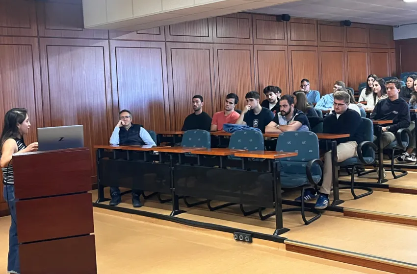 Ferrovial Construcción presenta en la ETSICCP su curso de Jefe de Obra y la formación dual para el Máster de Caminos