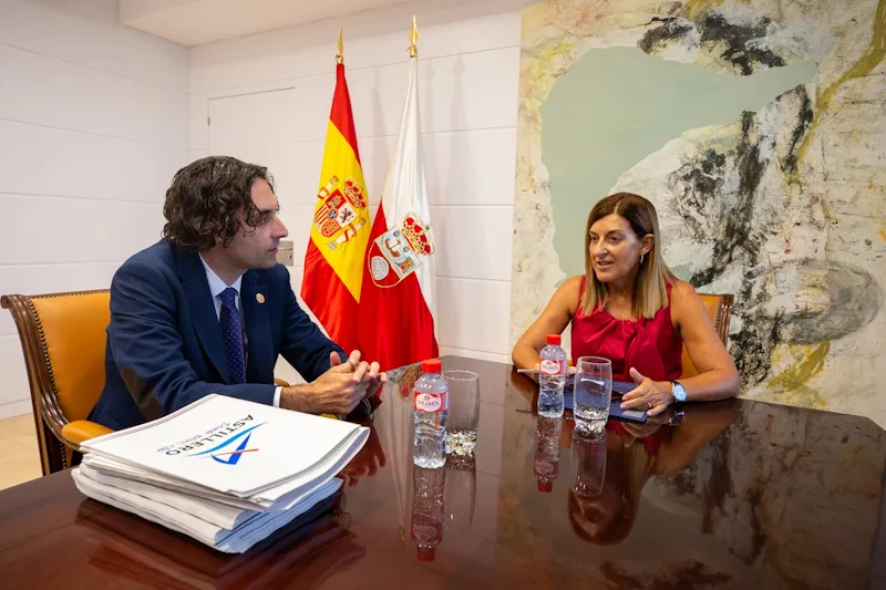 Noticias de Cantabria | El Cántabro | Buruaga y Fernández Soberón analizan los proyectos prioritarios en Astillero