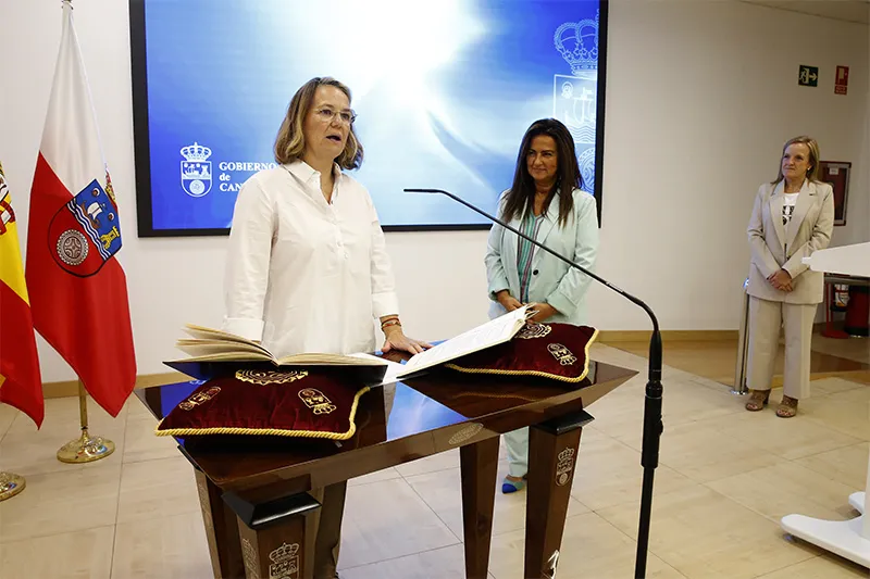 Noticias de Cantabria | El Cántabro | La consejera de Inclusión Social destaca "la trayectoria profesional sólida y ligada a las personas" de la nueva directora general de Juventud