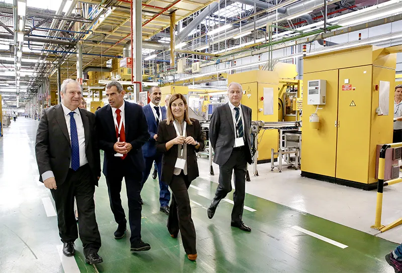 Noticias de Cantabria | El Cántabro | El Gobierno de Cantabria destina 1 millón de euros a impulsar la innovación y la recualificación de los trabajadores del sector de la automoción