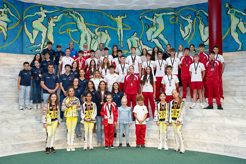 Noticias de Cantabria | El Cántabro | El Gobierno felicita a varios campeones cántabros en atletismo, tenis de mesa, voleibol, ciclismo, patinaje y  kikboxing