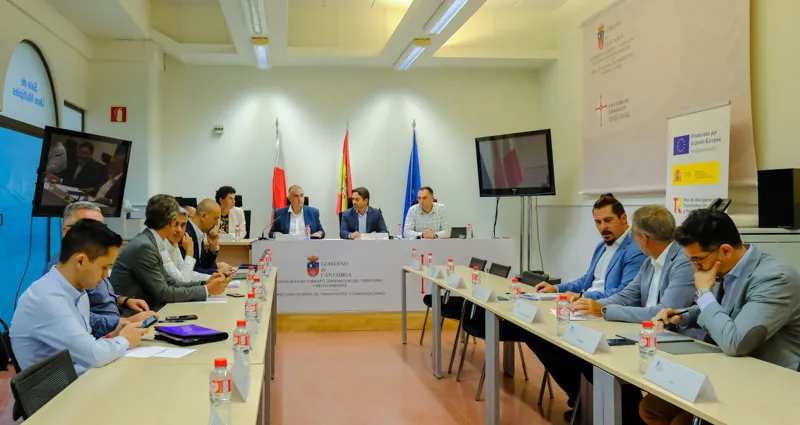 Media asegura que Cantabria no va a aceptar un tren a Bilbao por tramos ni a permitir que el Gobierno de España «nos engañe y nos dé migajas»