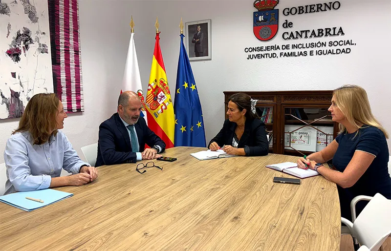 Noticias de Cantabria | El Cántabro | La Consejería de Inclusión Social explora vías de colaboración con la Universidad Europea del Atlántico