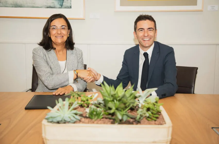 La UC y la Delegación del Gobierno firman un convenio para que 10 alumnos hagan prácticas cada curso en la administración estatal