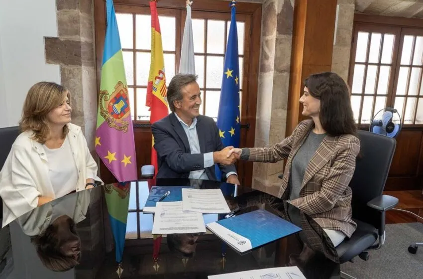  El Ayuntamiento de Camargo y Valle Real firman el convenio que inicia el proceso de ampliación del centro comercial