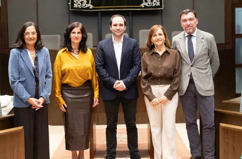 Noticias de Cantabria | El Cántabro | Tomas de posesión de dos catedráticas y un profesor titular en la Universidad de Cantabria