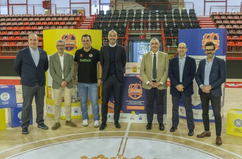  El BM Torrelavega presenta el proyecto ‘Somos Especiales, Reciclamos’ junto a Ecoembes y ASOBAL