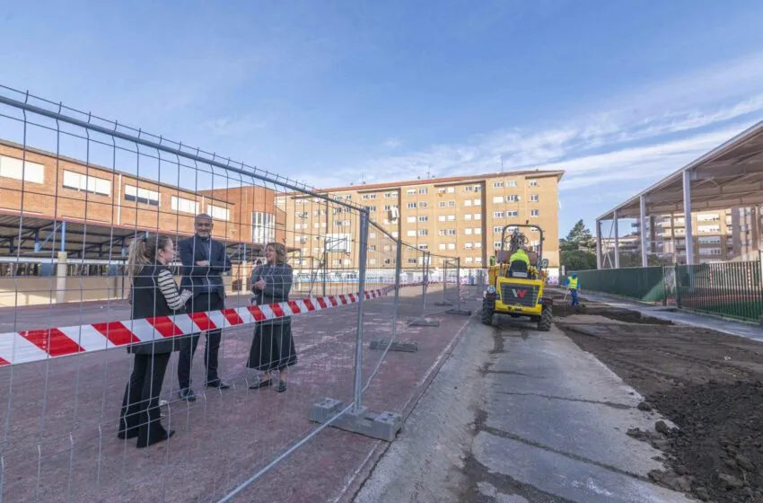 El proyecto de naturalización de patios escolares arranca en el Colegio José Luis Hidalgo de Torrelavega